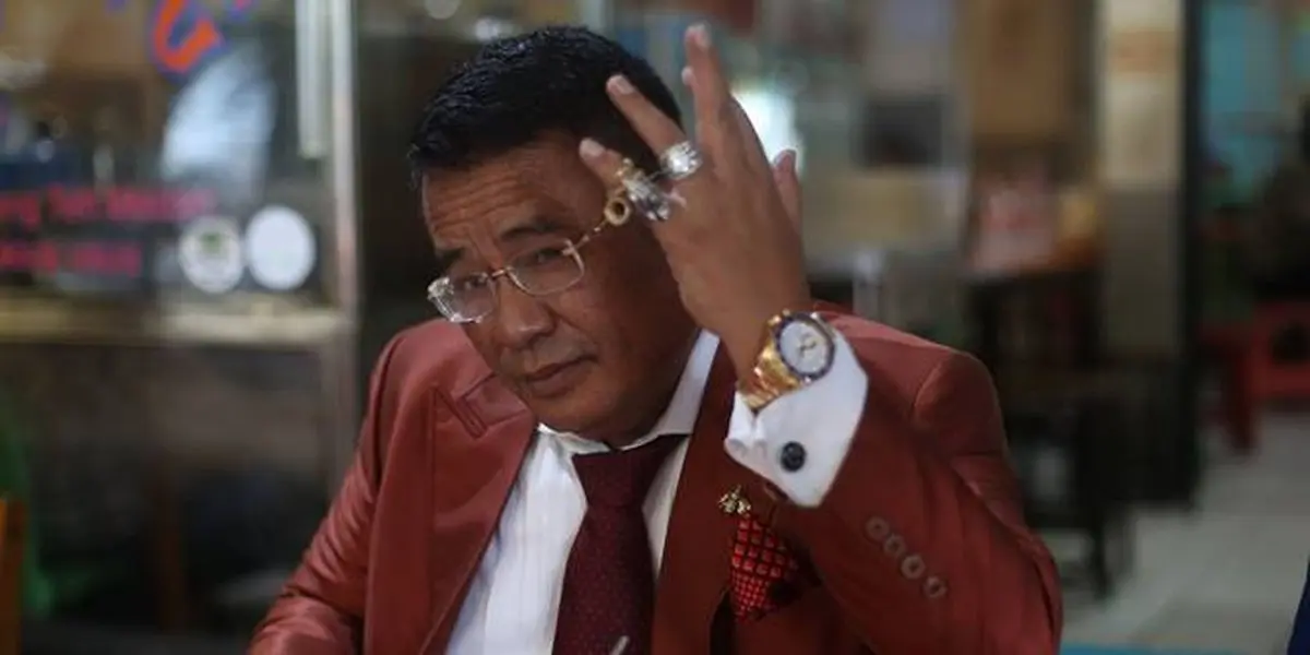 Hotman Paris: Kisah Anak Kampung yang Menjadi Konglomerat