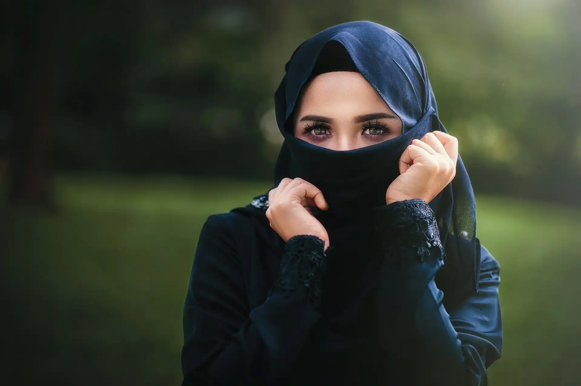 Batas Aurat Wanita dalam Perspektif Agama dan Budaya