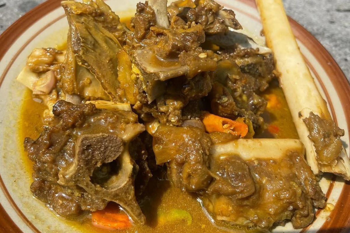 10 Tempat Tengkleng di Solo yang Wajib Disambangi Pecinta Kuliner