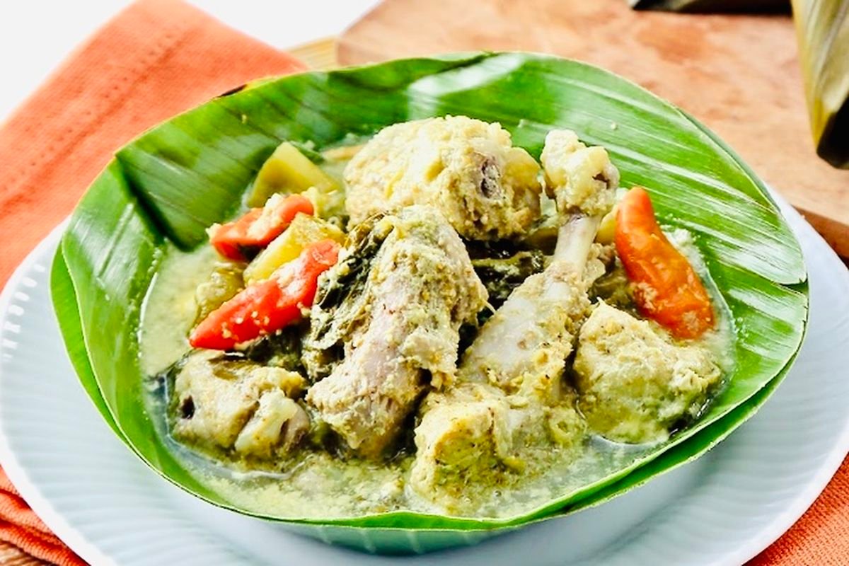Garang Asem Ayam Santan, Kuah Segar Gurih Bikin Nasi Cepat Habis